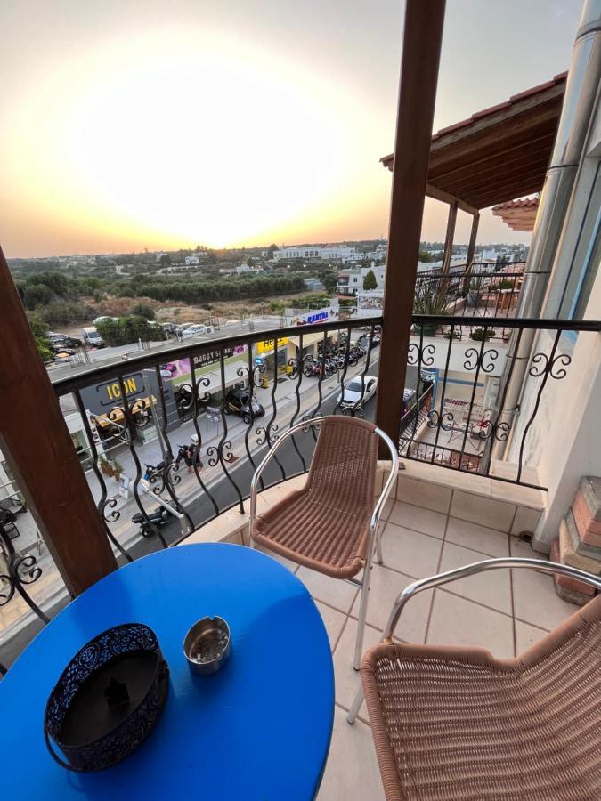 Hersonissos Centre Small Apartment Dış mekan fotoğraf